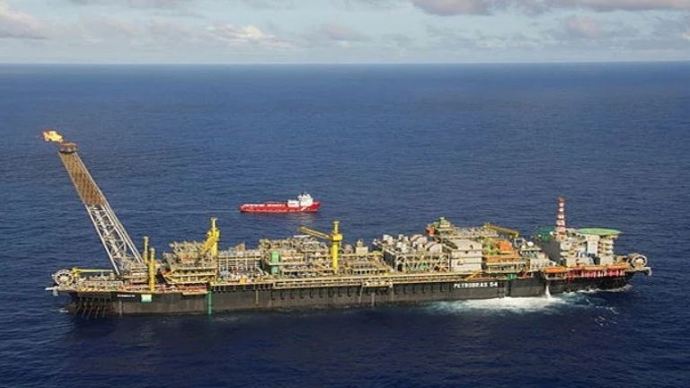 Seatrium inicia processo de arbitragem contra a Petrobras