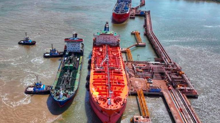 Produções de petróleo e de gás batem novo recorde em fevereiro