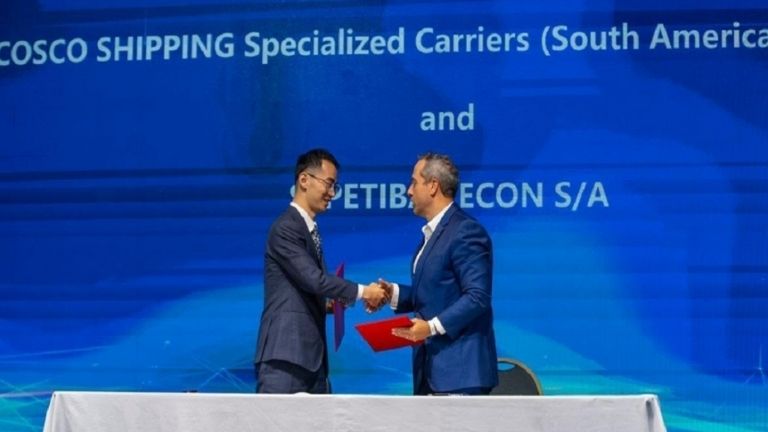 Sepetiba Tecon e Cosco fecham acordo para ampliar transporte entre Brasil e China